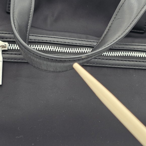 Reiss Carlton Nylon Black Messenger Bag - Picture 6 of 16